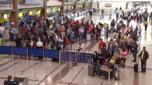 Aeropuertos de RD aplicarán medidas para prevenir contagios de Covid-19 en Navidad