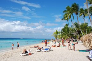 Almonte estima recuperación total del turismo dominicano para el próximo año