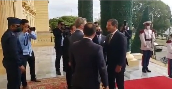 Presidente Abinader recibe en el Palacio Nacional al gobernador de Puerto Rico