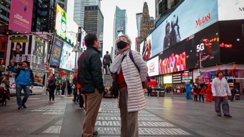 Nueva York impone la vacuna al sector privado, una medida pionera en EE.UU.