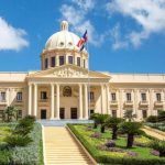 Abinader promulga ley que modifica la gestión de residuos