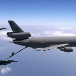 Avión cisterna de EE. UU. despega desde RD mientras se intensifica la actividad militar en el Caribe