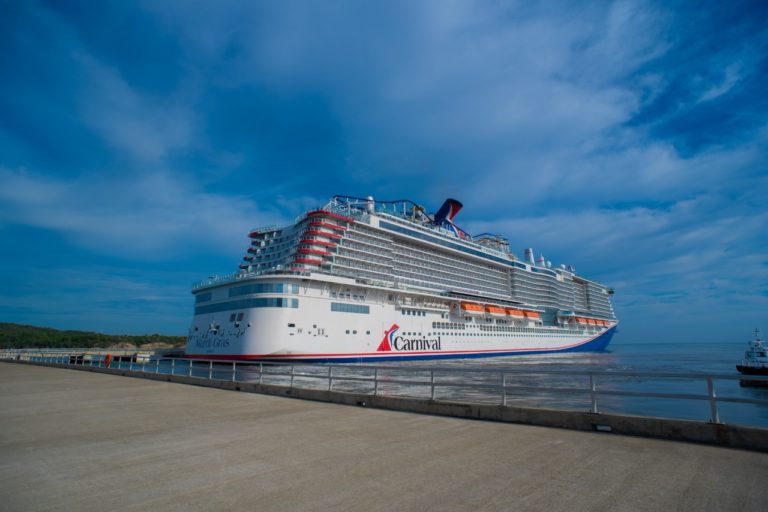 CARNIVAL CRUISE LINE CELEBRA EL NOMBRAMIENTO OFICIAL DEL CRUCERO MARDI