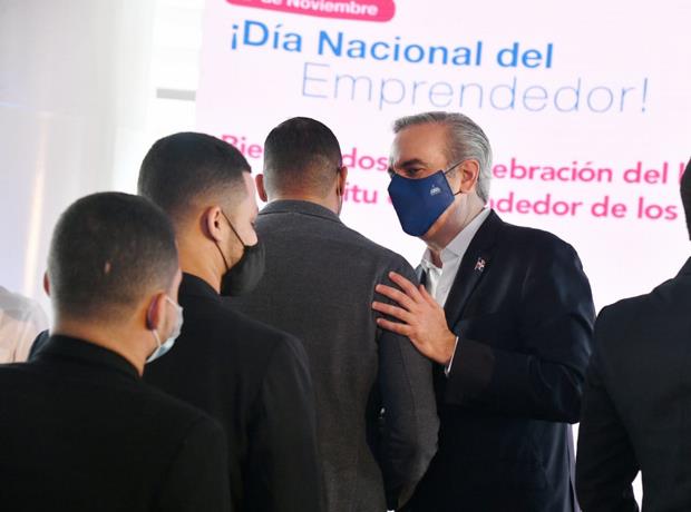 Inauguran VIII Feria de Emprendedores de República Dominicana; jóvenes podrán ganar hasta RD$500 mil