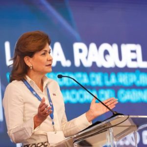 Raquel Peña dice que hasta ahora no se prevén restricciones para fiestas navideñas