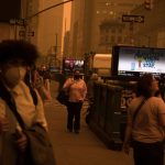 Humo tóxico invade Nueva York: “Estas partículas en el aire pueden producir envenenamiento”
