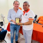 DEFENSA CIVIL MUNICIPIO SOSÚA RECONOCE LABOR Y ENTREGA COMUNITARIA A MICHEL BRUKIER