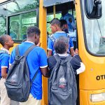 Ministerio de Educación dispone escuelas abran a las 6:30 de la mañana