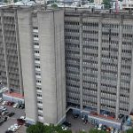 El Ministerio de Interior y Policía frente a una calle que desafía las estadísticas